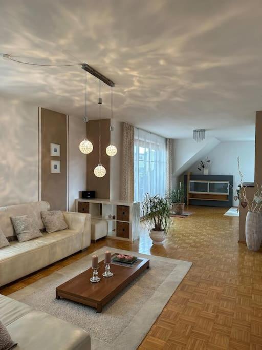Freundliche Wohnung Naehe Weinstrasse Fuer 5 Personen Wagna 외부 사진